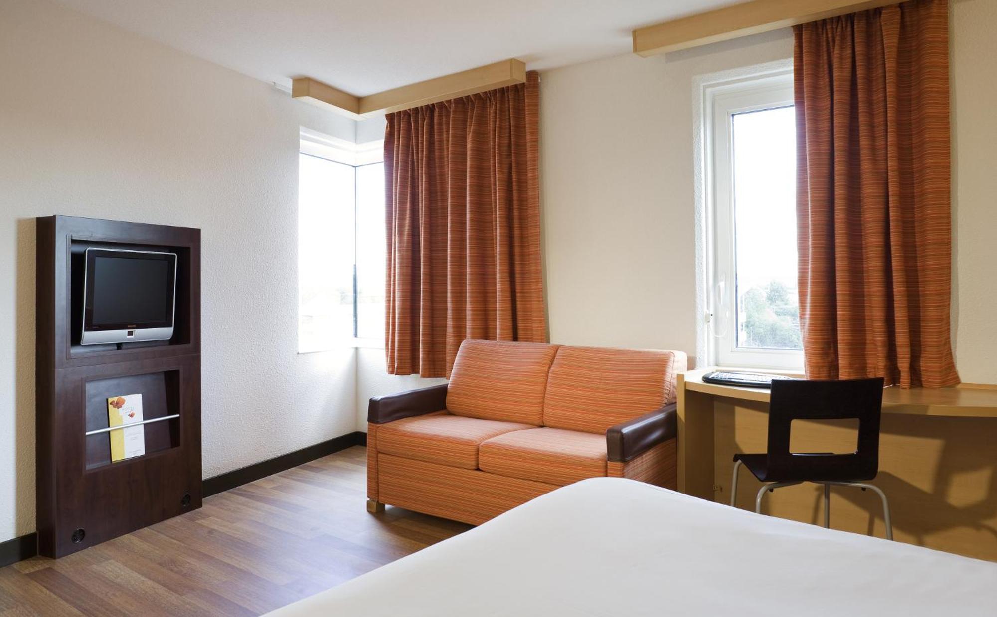 Ibis Bristol Temple Meads Otel Oda fotoğraf